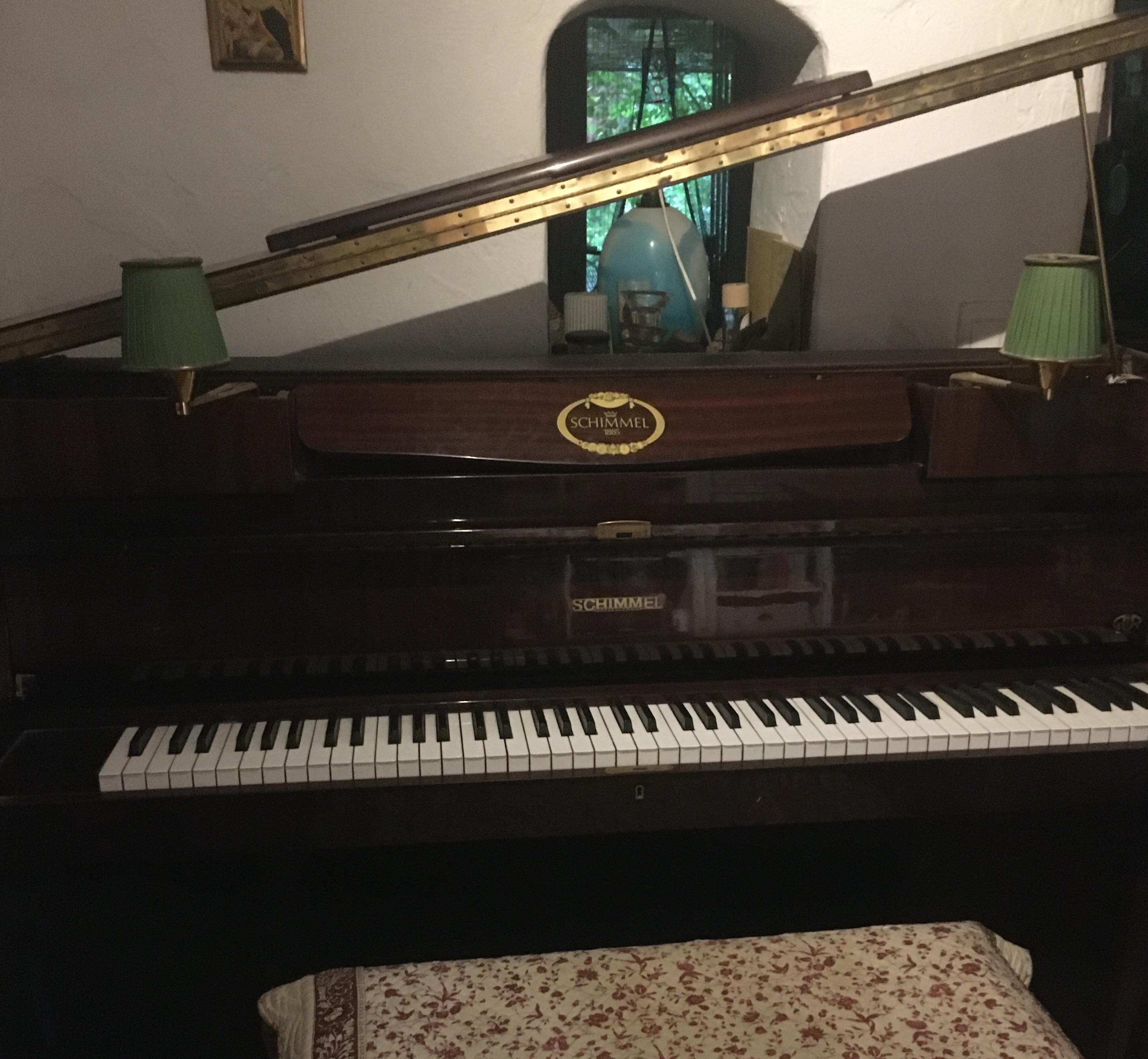 Piano droit Schimmel 1500 Mougins (06)