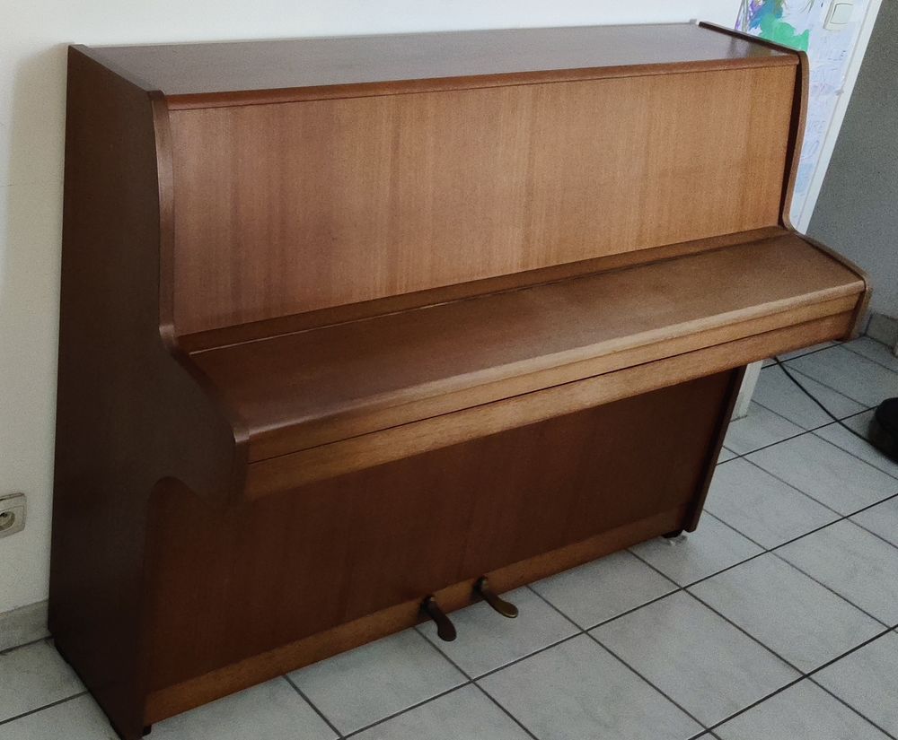 Piano droit W Steinmann 150 Paris 20 (75)