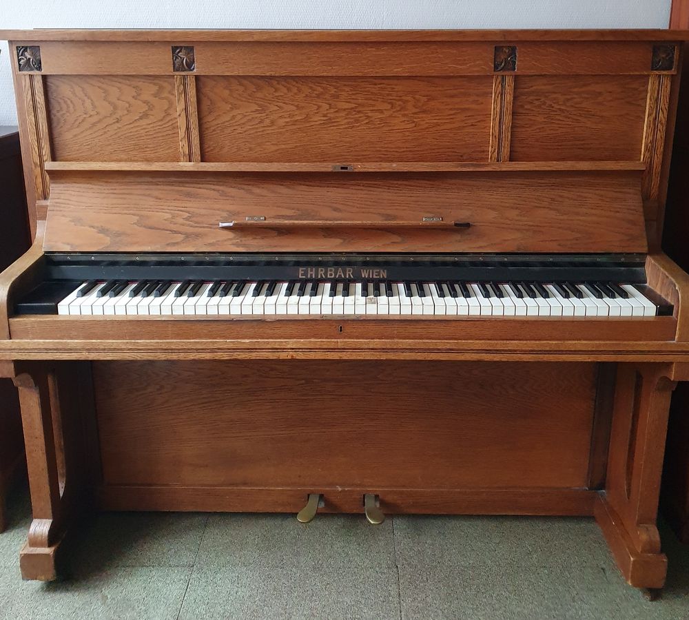 Piano droit viennois l-33 Ehrbar Instruments de musique