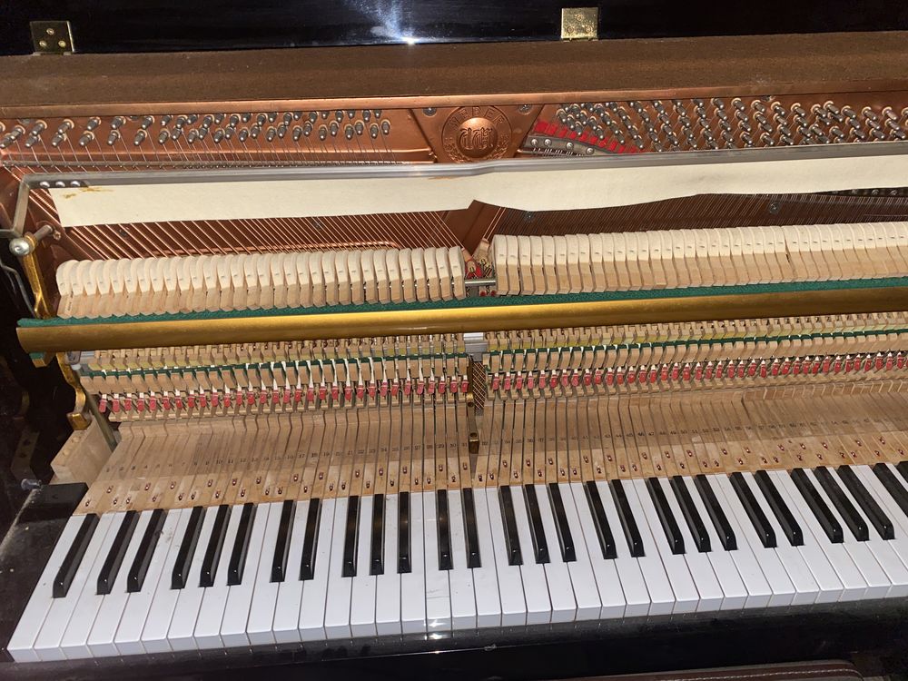 Piano droit Weber noir 750 Bilh�res (64)