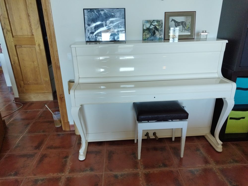 Piano droit weinbach fabrication petrof et banquette 1900 Montauroux (83)