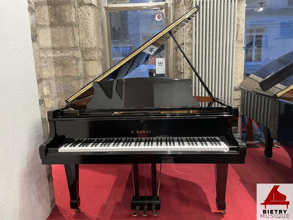 Piano droit Yamaha M5-J blanc laqué 3200 Lyon 5 (69)