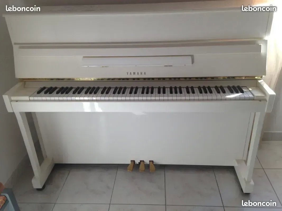 Piano droit Yamaha  2900 Canet-en-Roussillon (66)