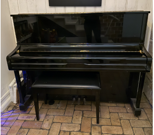 PIANO DROIT YAMAHA LAQUE NOIR 4000 Martinique (97)