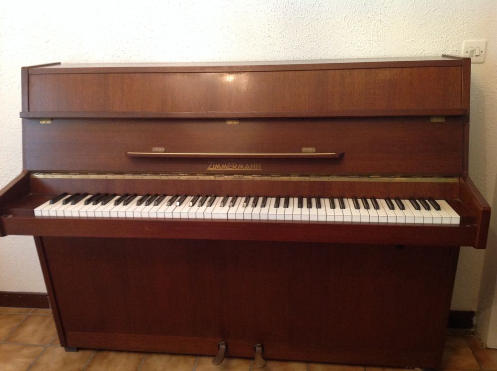 Piano droit 200 Molsheim (67)
