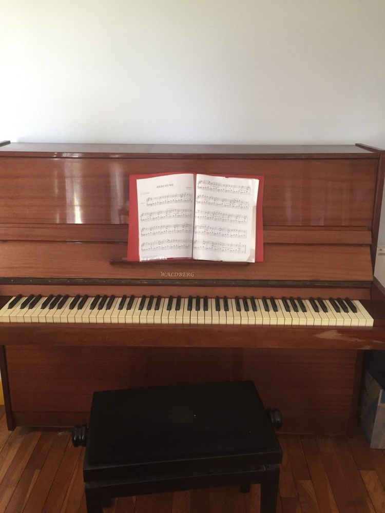 Piano droit 600 Plessis-de-Roye (60)