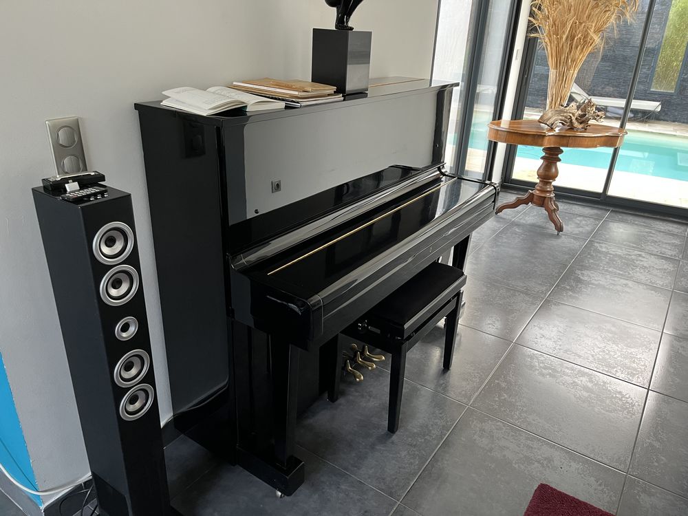 PIANO DROIT 2000 Gagni�res (30)