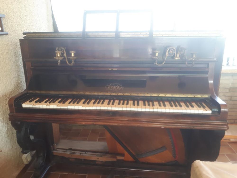 Piano Erard 200 Allex (26)