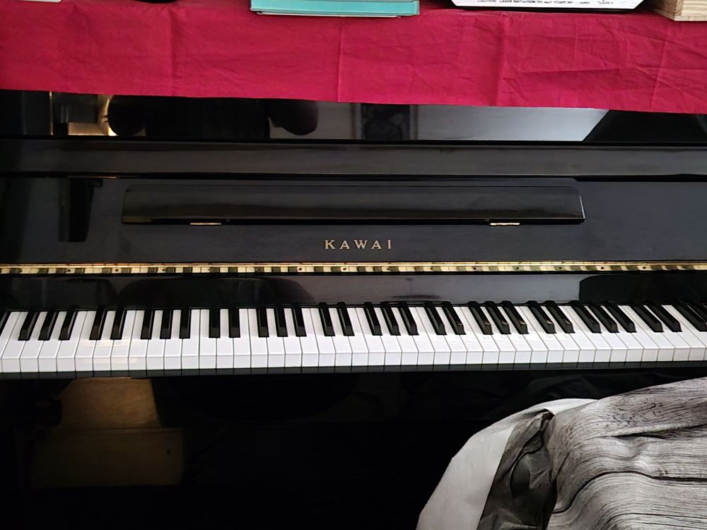 Piano kawai 1750 Vend�me (41)