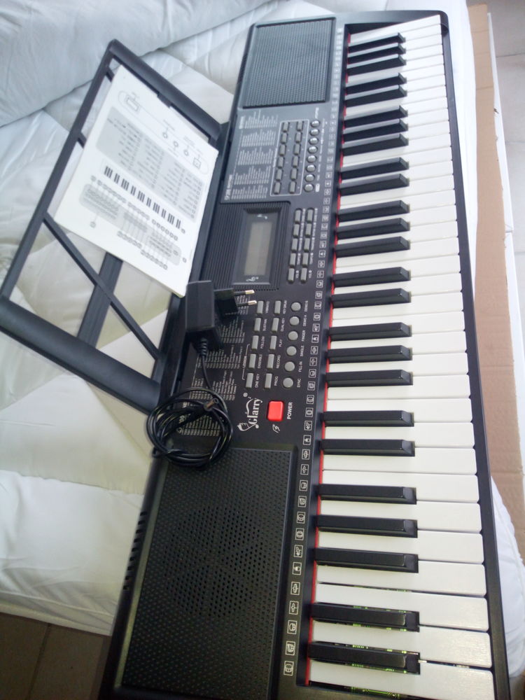 PIANO LALAHO 40 Saint-Julien-de-Peyrolas (30)