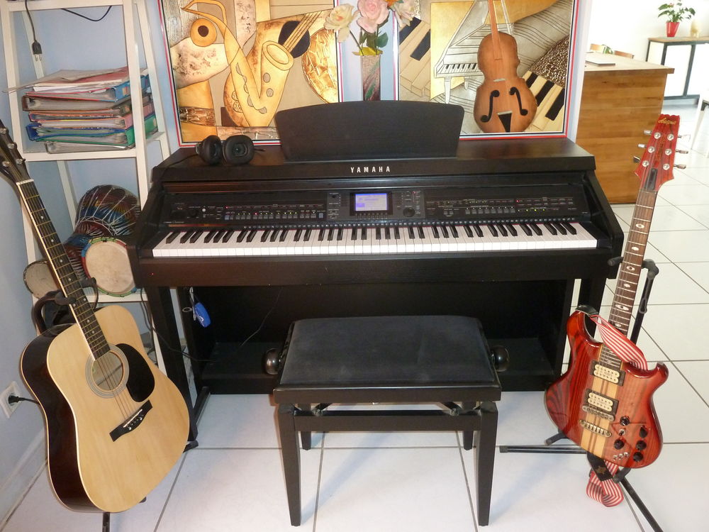 Piano num�rique YAMAHA Clavinova CVP-601 excellent �tat :
1950 Saint-Jean-de-V�das (34)