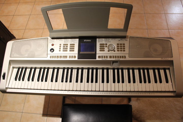 Piano num�rique Yamaha DGX-305 220 Rosoy-le-Vieil (45)