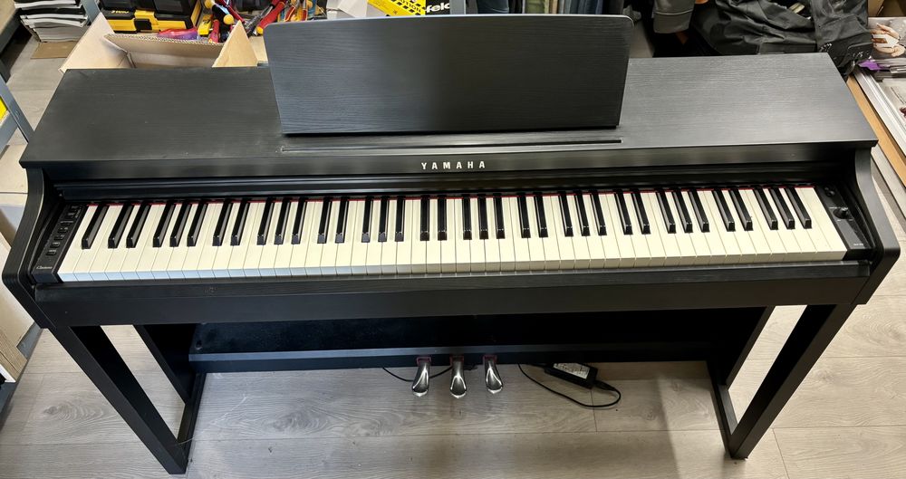 Piano num�rique Yamaha Clavinova CLP-525B 800 Rahling (57)