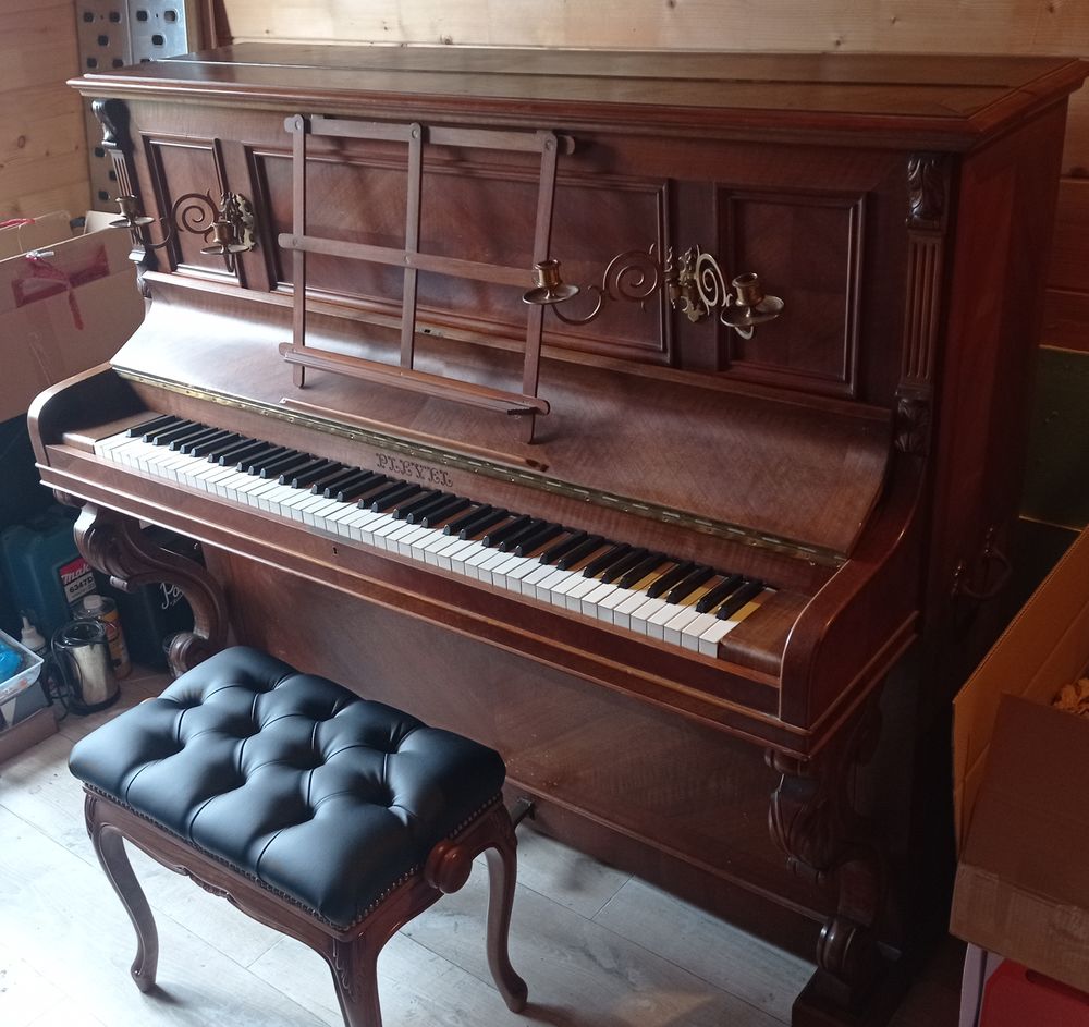 Piano Pleyel, Lyon et Cie restauré 1500 Charbonnières (28)