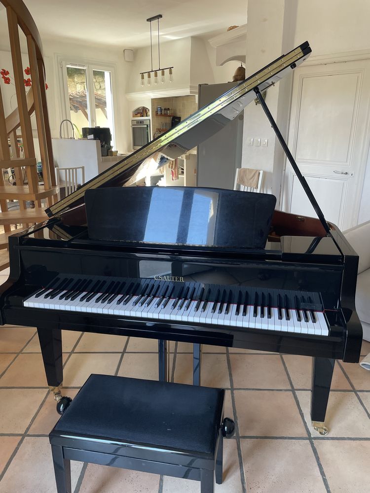 PIANO A QUEUE C.SAUTER 13000 Le Bar-sur-Loup (06)