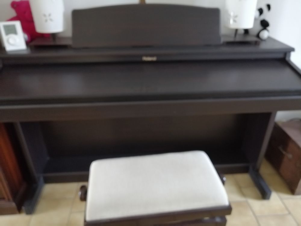 Piano Roland HP 330e électrique + tabouret 0 Bray-et-Lû (95)