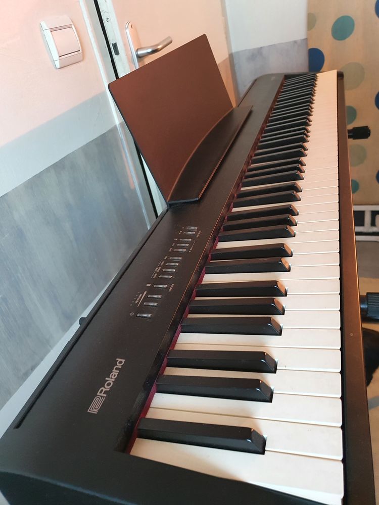 Piano Roland FP30 600 Marnaz (74)