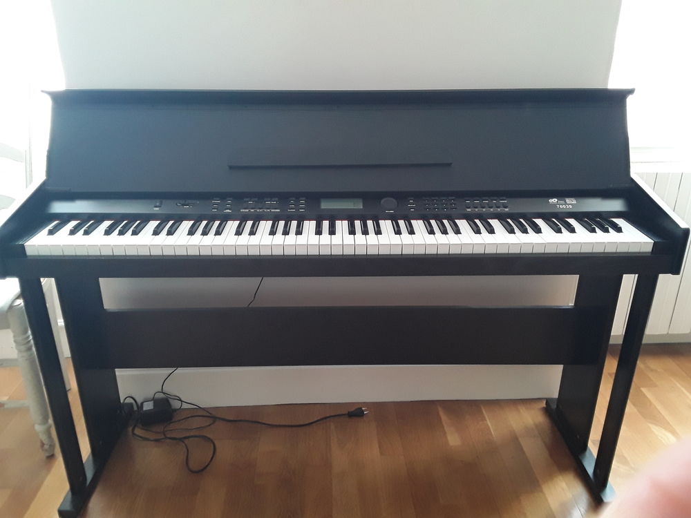 piano/synth� �tat NEUF 210 Vernon (27)