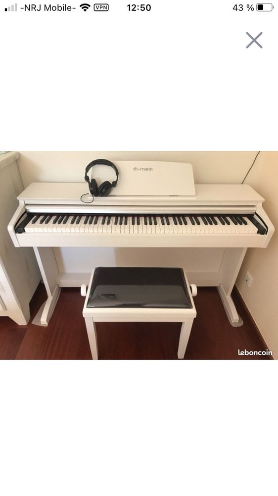 Piano Thomann 590 Baden (56)