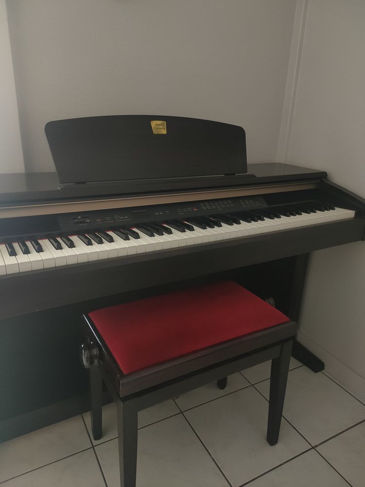 Piano Yamaha CLP 120 Instruments de musique