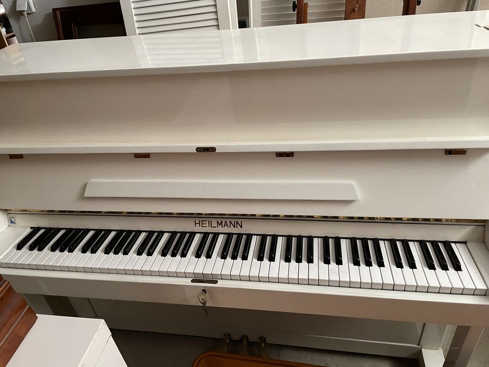 piano 1000 Carpentras (84)