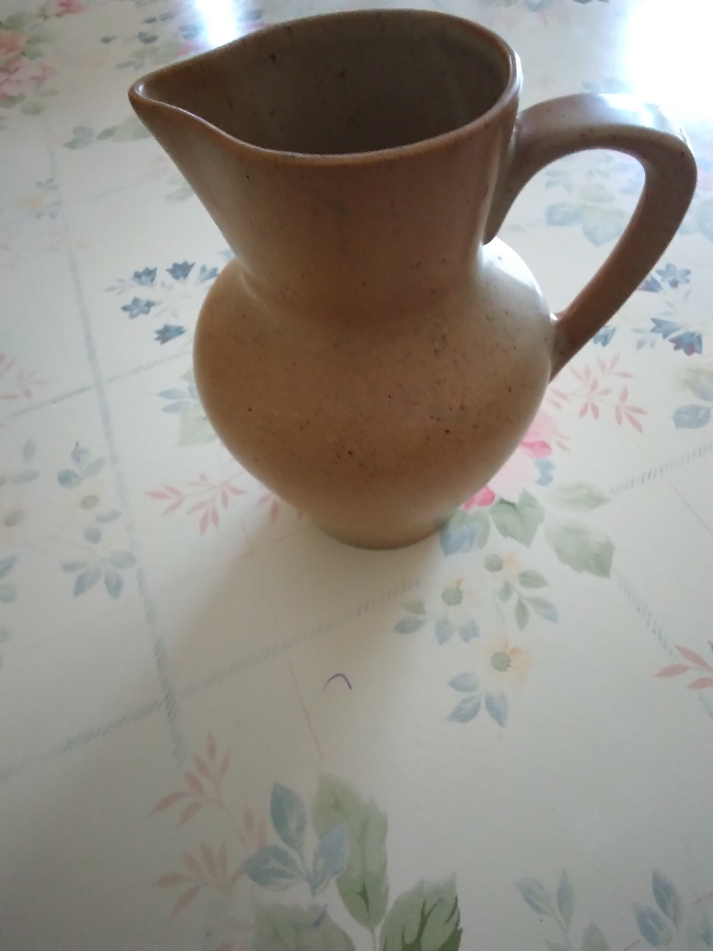 Pichet en C�ramique Beige Vintage 10 Pujaut (30)