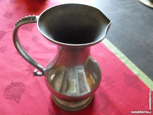 Pichet en �tain avec anse 15 Thiais (94)