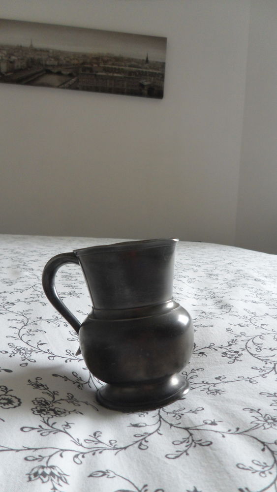 Pichet en �tain 10 La Chapelle-Saint-Mesmin (45)