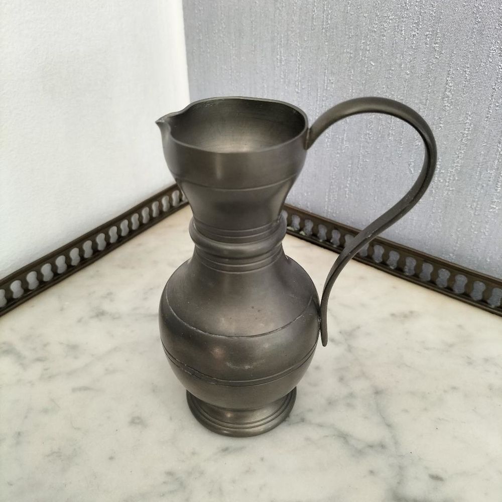 Pichet en �tain 8 Tassin-la-Demi-Lune (69)