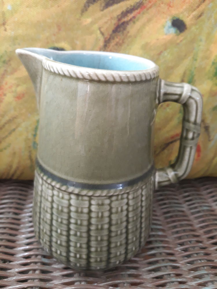 Pichet fa�ence Sarreguemines. 25 Nancy (54)