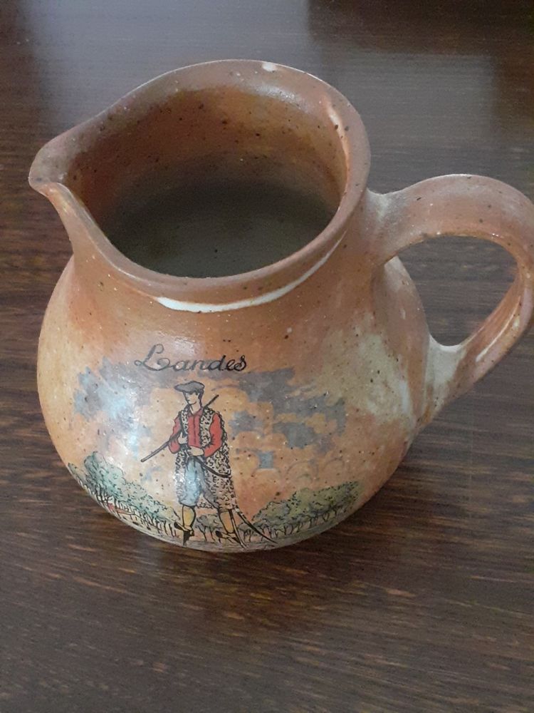 pichet en gr�s 10 Notre-Dame-de-Sanilhac (24)