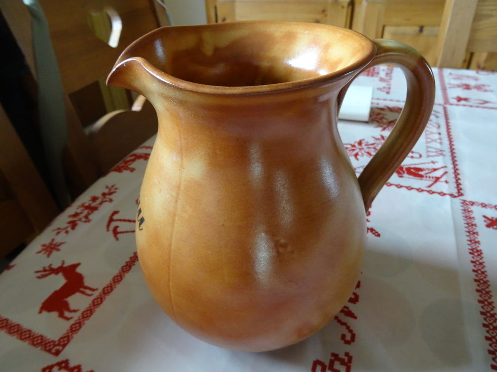 pichet en terre cuite 5 Merville (59)