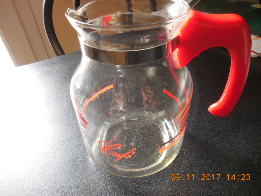 pichet en verre
4 S�te (34)