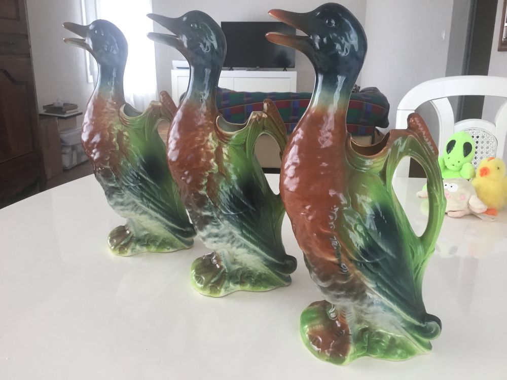 3 pichets canards , tr�s bon �tat. 20 Melle (79)