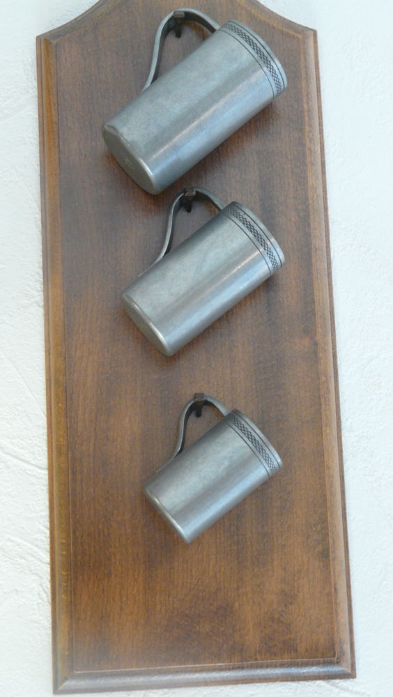 Pichets en etain 10 Tourcoing (59)