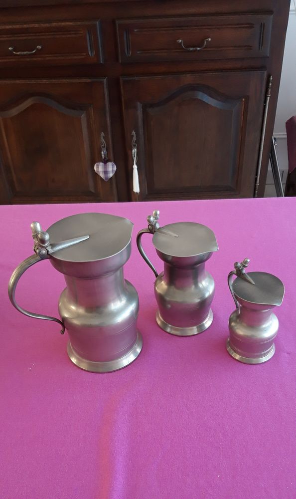 3 PICHETS EN ETAIN 60 Charleville-M�zi�res (08)