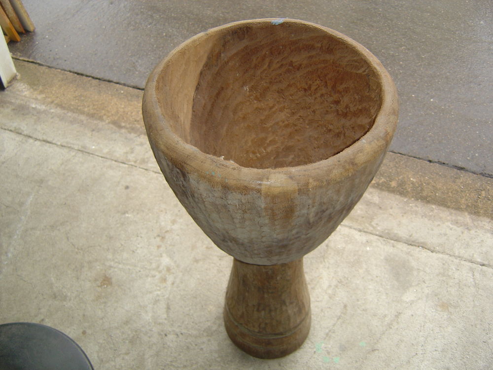 c'est une pi�ce africaine artisanal 25 Tours (37)