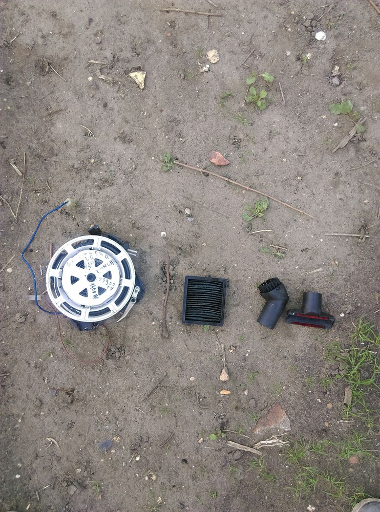 Piece aspirateur lg extron 1400w 10 Rosny-sous-Bois (93)