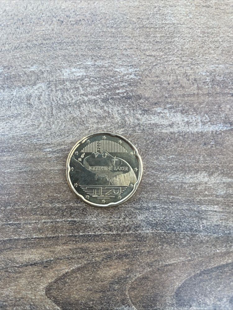 PIECE comm�moration jos�phine baker mal frapper 3000 Aurillac (15)
