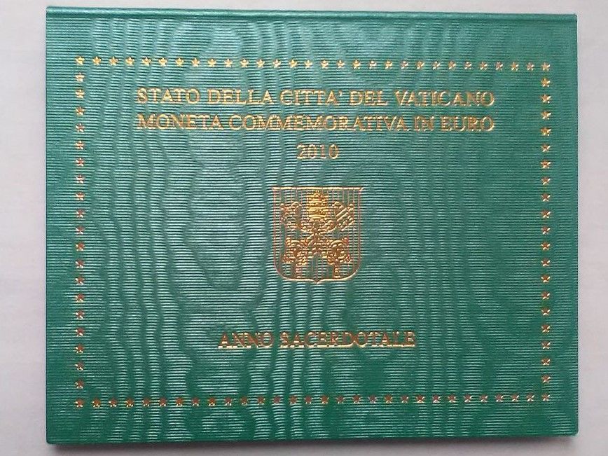 PIECE 2 EUROS DU VATICAN  ANNEE SACERDOTALE  ANNEE 2010 60 Dolus-d'Ol�ron (17)