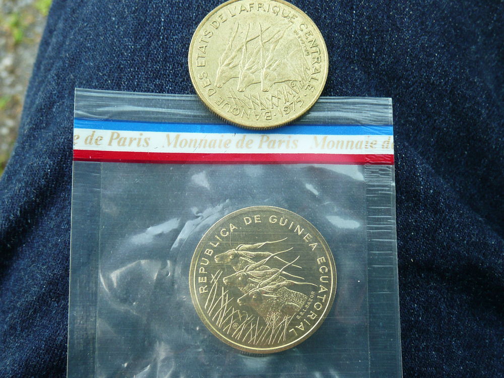 Pi�ce 25 francos 1985 ESSAI + 1 gratuite 1975 27 Bordeaux (33)