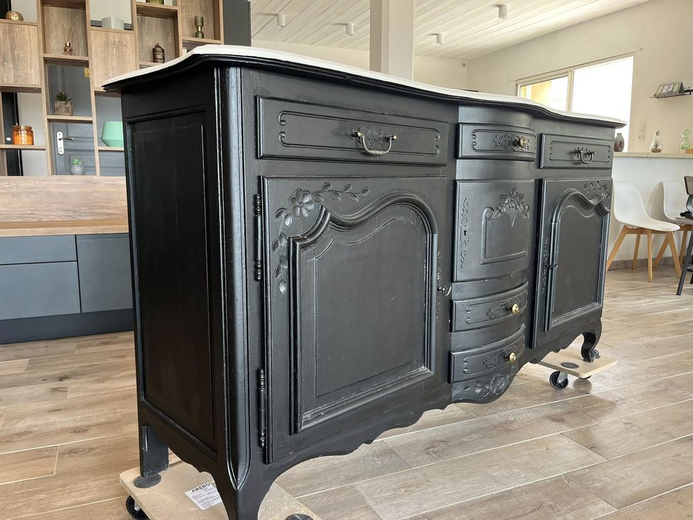 ? Pi�ce Unique : Buffet Ancien R�nov� ? Chic & Charme 220 Apt (84)