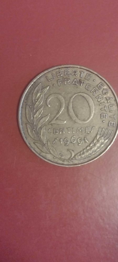 pi�ces de collection France 20 CT 1969 100 Angoul�me (16)