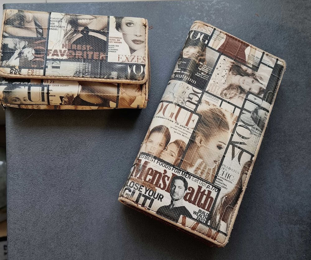 Lot de 2 pi�ces.  1 compagnon et 1 porte monnaie 10 Oullins (69)