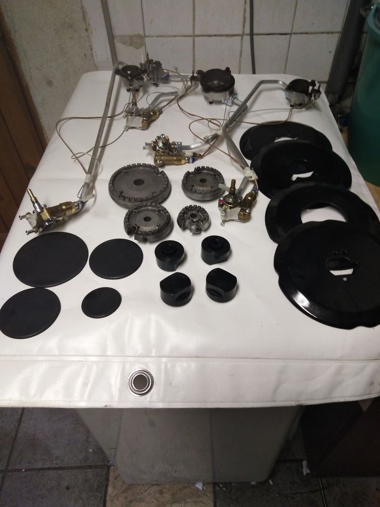 Pi�ces d�tach�es pour plaque gaz WIRLPOOL 15 Saint-M�dard-en-Jalles (33)