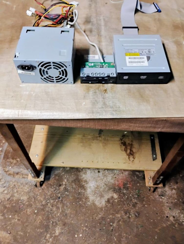 Pi�ces d�tach�es pour Pc fixe 12 Carcassonne (11)