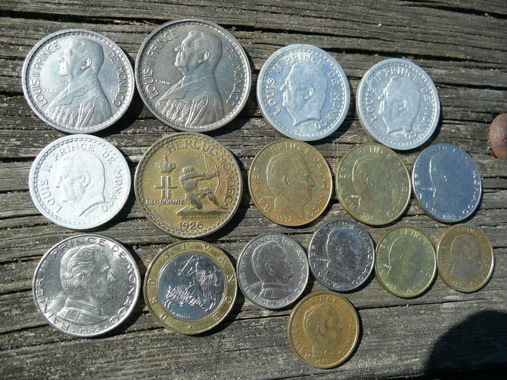 Lot de 16 pi�ces Monaco 44 Bordeaux (33)