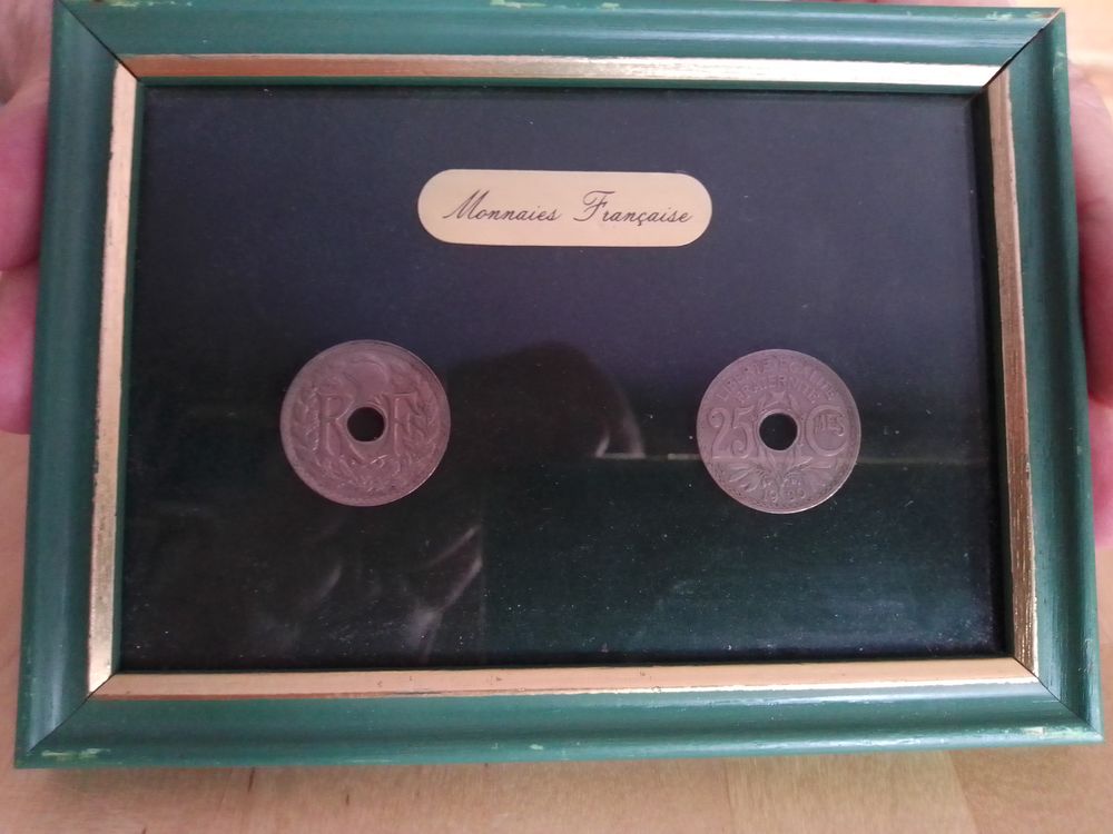 pi�ces de monnaies fran�aises recto-verso sous cadre 5 Pantin (93)