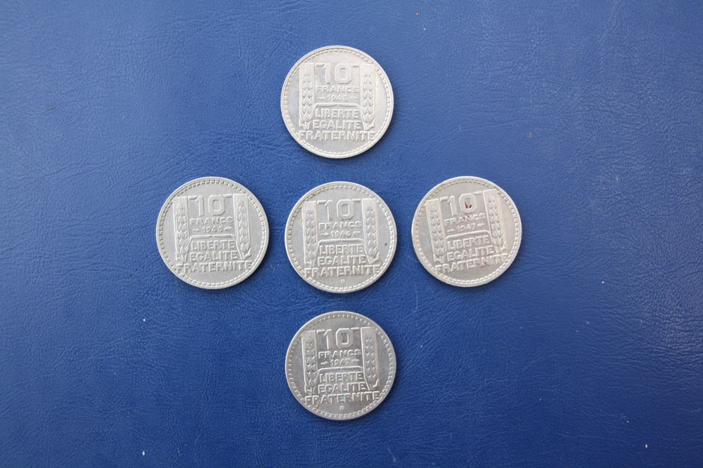 Pièces de monnaies de 10 Francs 0 Saran (45)