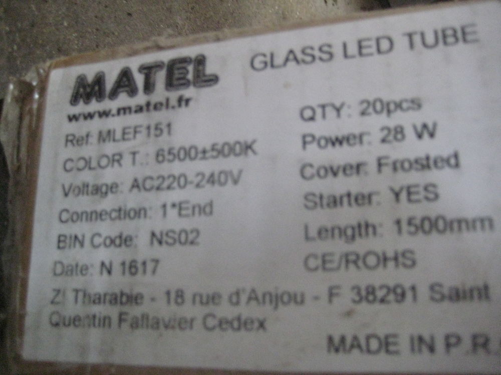 Lot de 15 pi�ces de n�ons � leds neufs en 150 cm MATEL 40 Iverny (77)